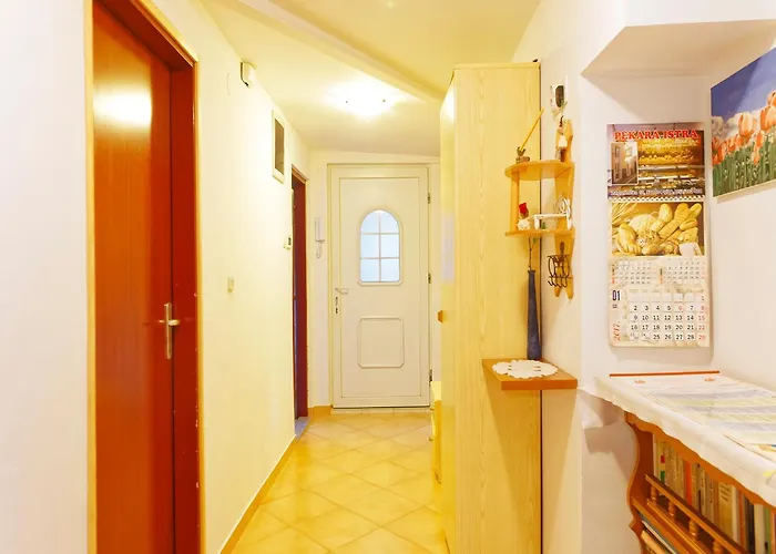 Din Apartament Pula